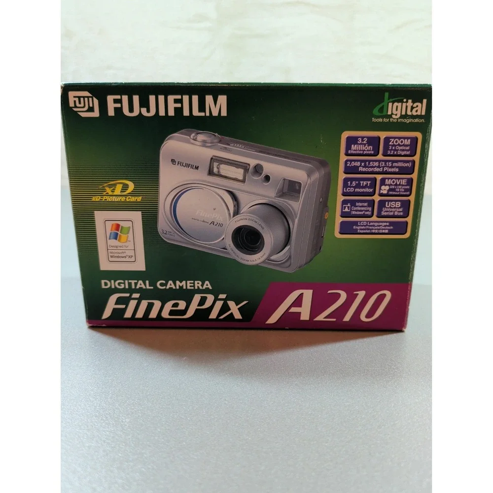 Fujifilm FinePix A210 Digital Camera Silver 3.2MP 3x Optical Zoom Vintage Y2K